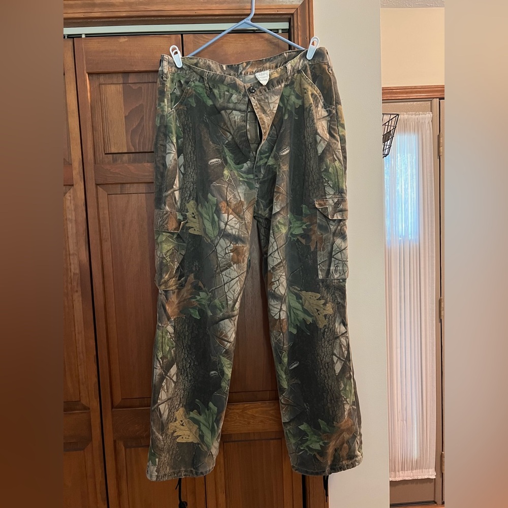 Camo pants like new